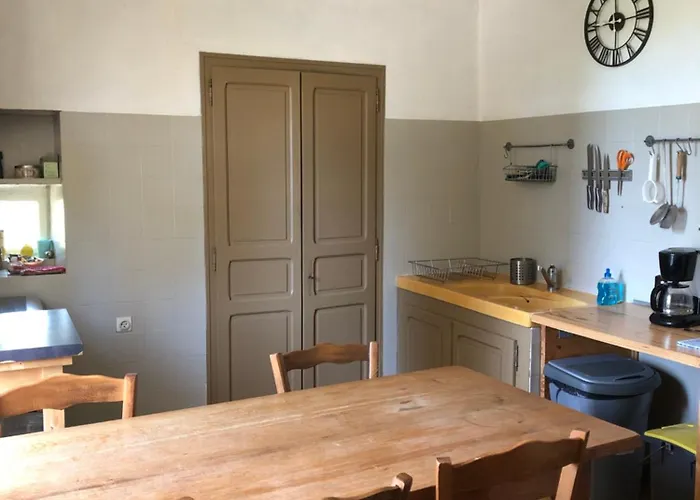 Hébergement de vacances Des Pins Saint-Maurice-dʼIbie